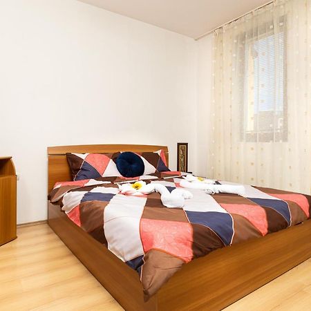 פלובדיב Lovely 1Bd Apartment Close To The Summer Theatre מראה חיצוני תמונה